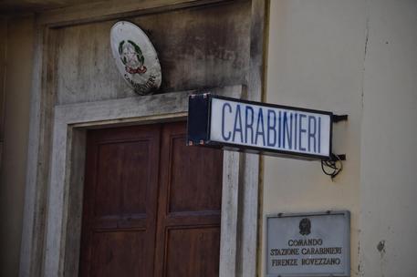 Molotov contro caserma Carabinieri a Firenze, nessun ferito