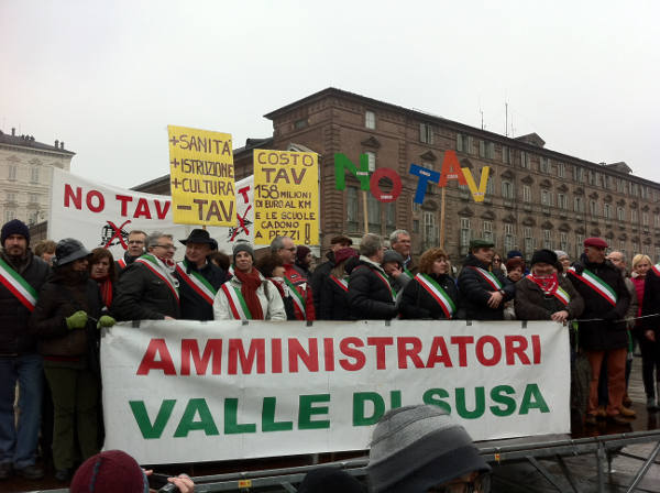 I sindaci di Torino, Napoli, Rivalta e della Val Susa contro la ratifica Tav